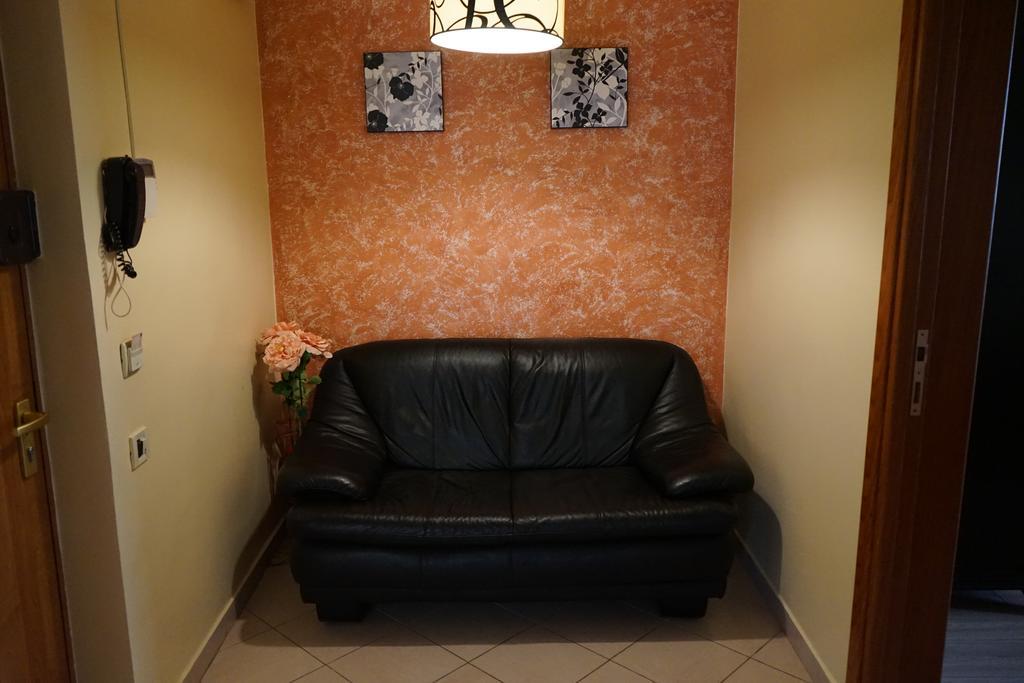 Agentia H Accommodation Bükreş Dış mekan fotoğraf
